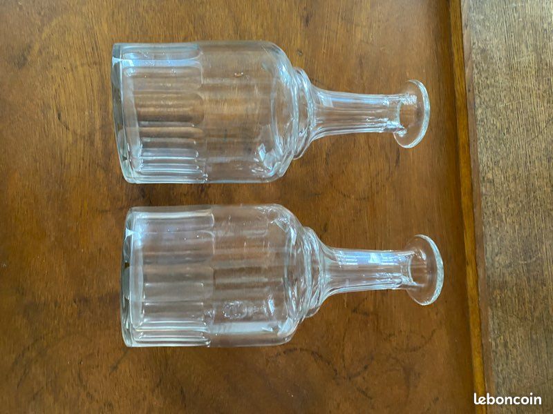 Lot de deux carafes anciennes au manganèse (image 2)