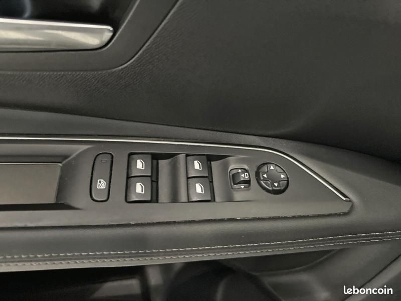 Peugeot 3008 1.2 PureTech 130ch E6.c Allure S&S (image 13)