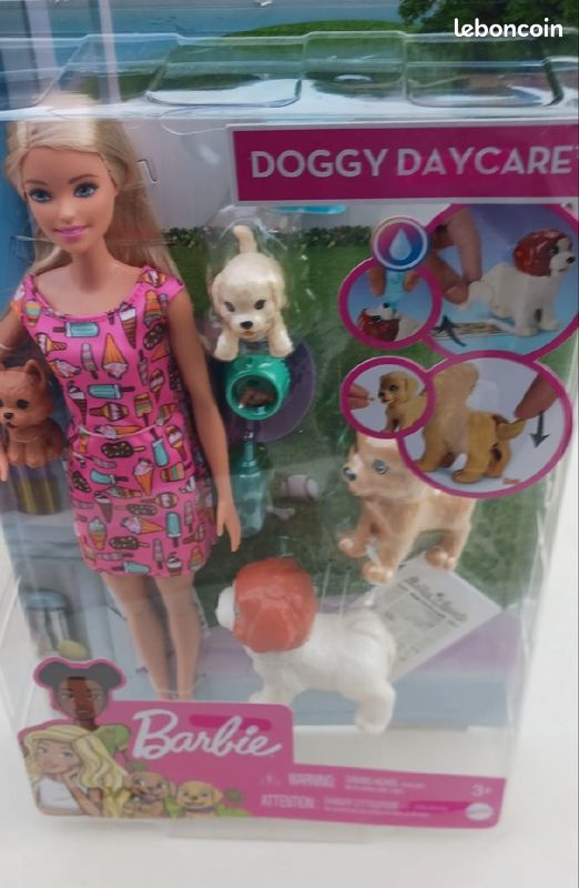 Barbie Coffret et ses chiens Doggy Daycare Jeux Jouets