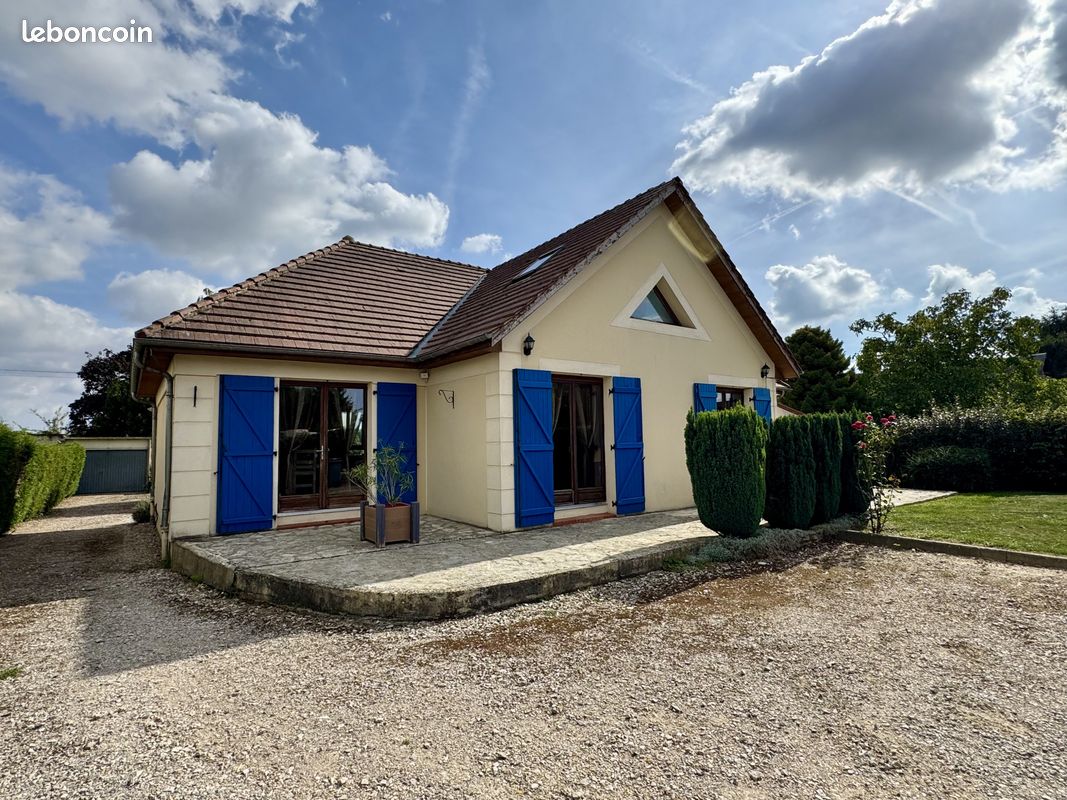 Maison 5 pièces 147 m² · à Auneuil · 147 m² · 320 000 €