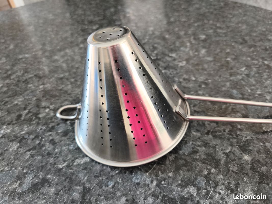 Passoire chinois en inox neuf (image 2)