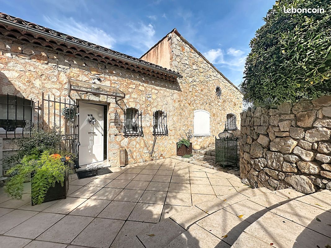 Maison 4 pièces 186 m² · à Auribeau-sur-Siagne · 186 m² · 785 000 €