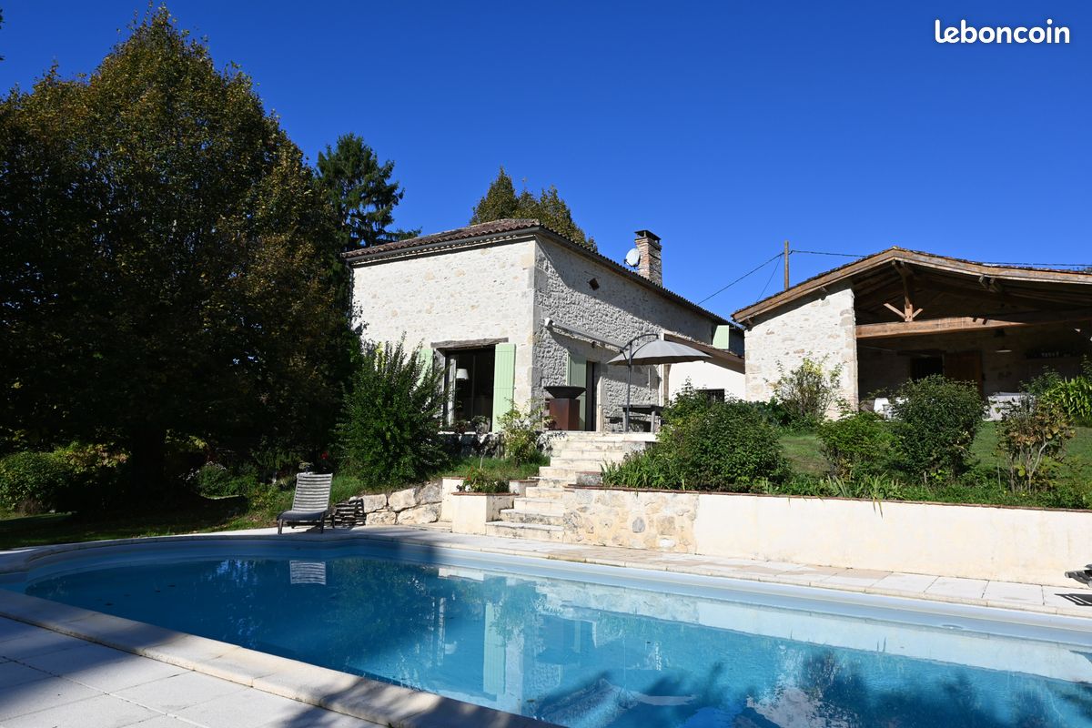 Maison 8 pièces 215 m² · au Temple-sur-Lot · 215 m² · 499 800 €