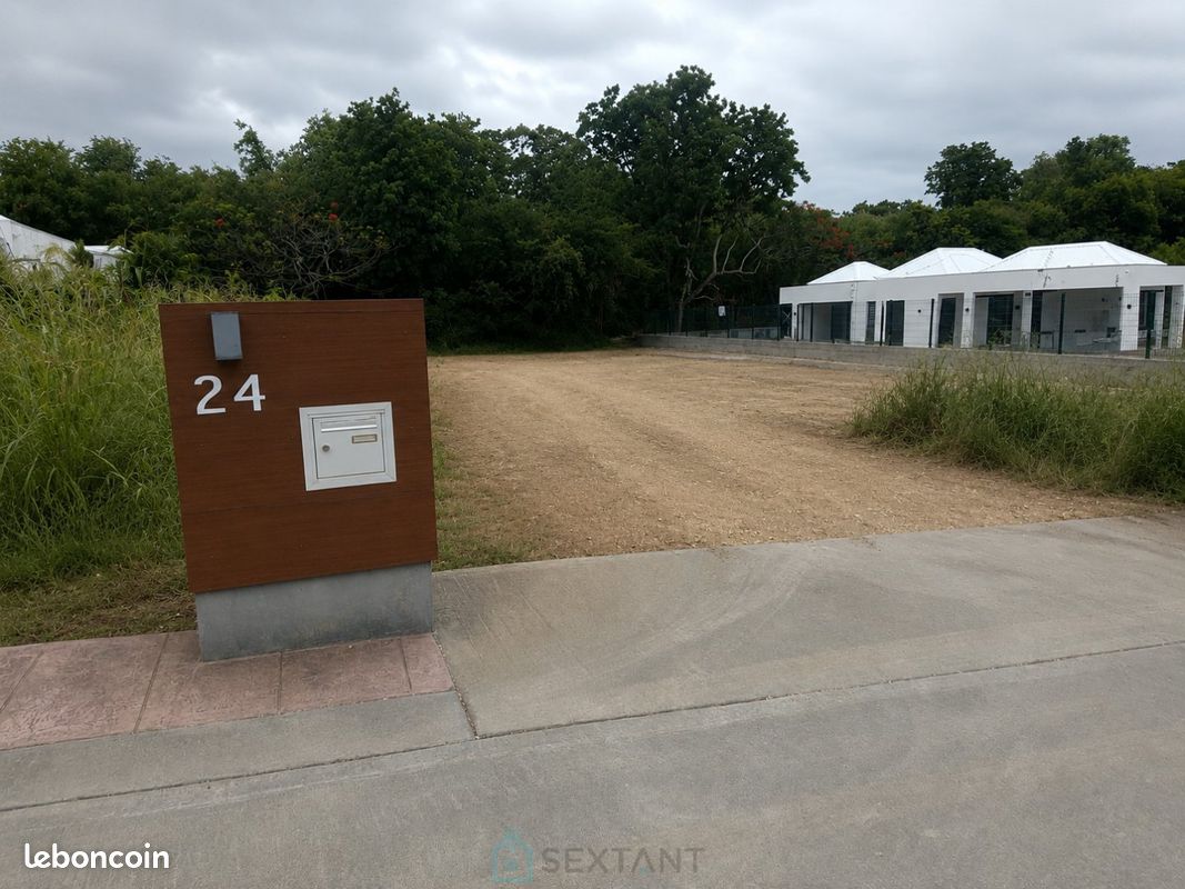 Terrain 1051 m² SAINT FRANCOIS · à Saint-François · 428 000 €