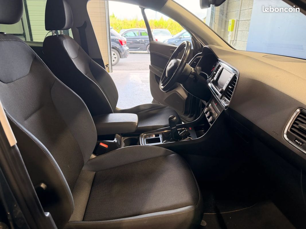 SEAT Ateca 1.6 TDI 115ch Start&Stop Style -Distribution Ok - Suivi complet - Carplay / AndroidAuto - Caméra de recul - Pneus Avants Neufs - CT Vierge - Garantie 6 mois (image 21)
