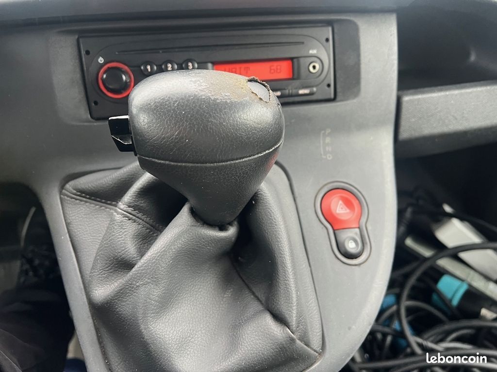 Renault KANGOO II EXPRESS ZE MAXI GRAND VOLUME CONFORT (image 16)