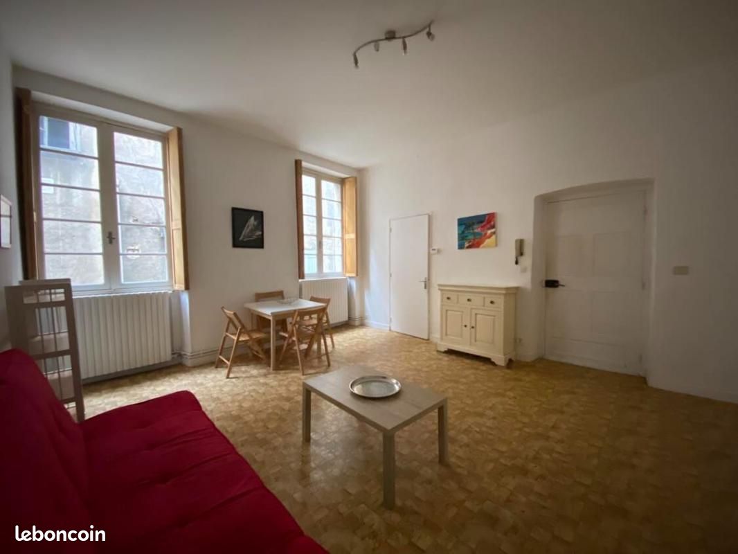 Appartement 2 pièces 47 m² · à Castres · 47 m² · 467 €/mois