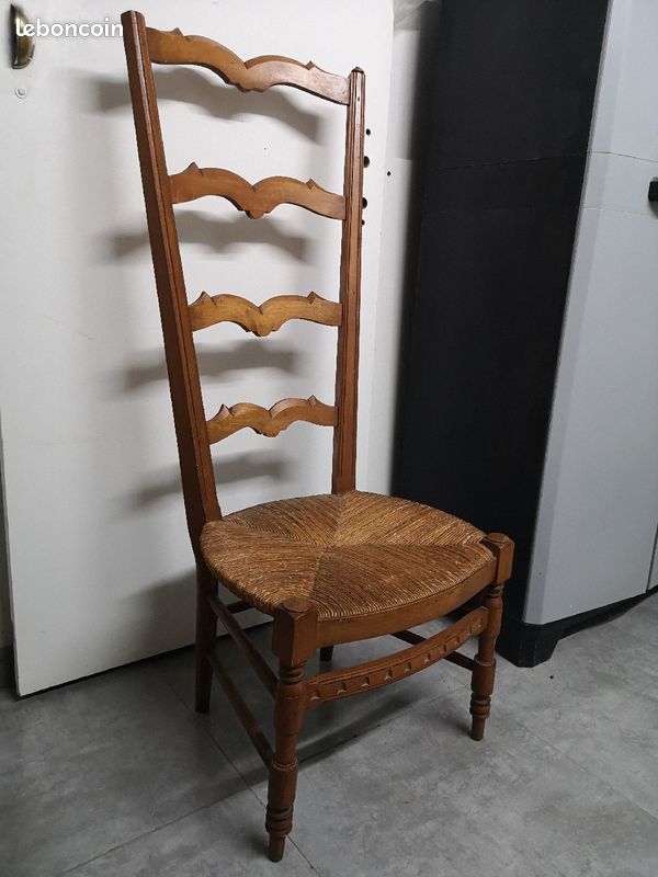 Chaise d'allaitement ancienne (image 1)