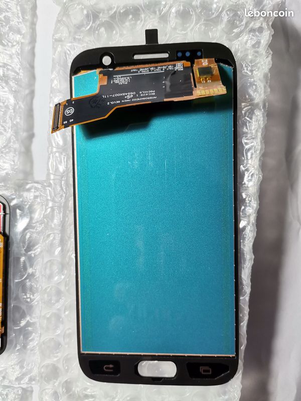 Ecran Lot des pièces Téléphone portable plusieurs modele et certaines carte mère aussi (image 4)