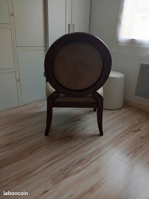 Fauteuil état neuf (image 1)