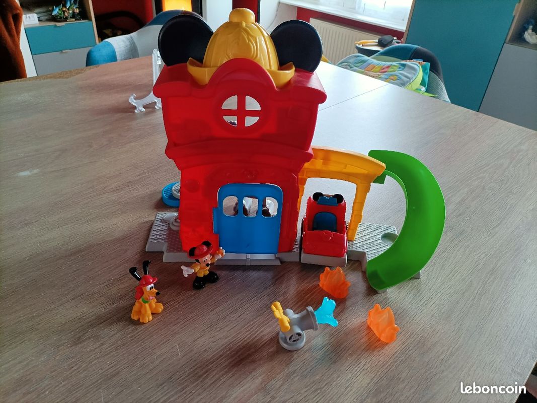 Caserne de pompiers Mickey (image 2)