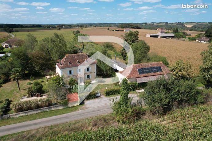 Propriété 4 pièces 152 m²