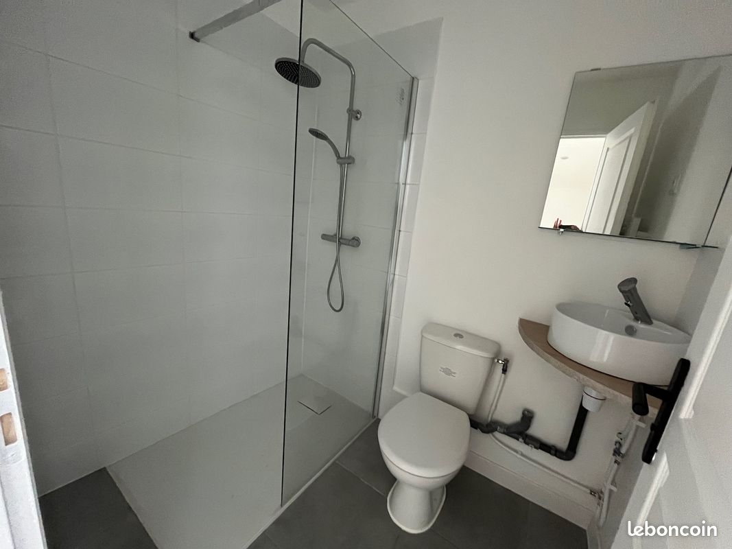 Appartement 4 pièces 63 m² · à Saint-Julien-du-Sault · 63 m² · 690 €/mois