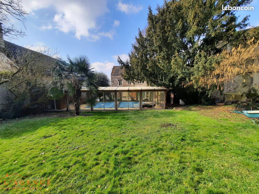 Maison 12 pièces 361 m² · à Mareuil-lès-Meaux · 361 m² · 495 000 €