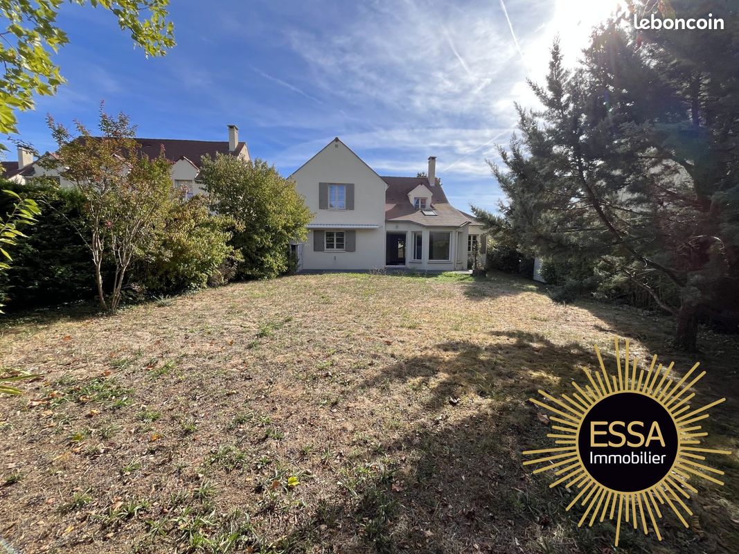 Maison 7 pièces 160 m² · à Chavenay · 160 m² · 690 000 €