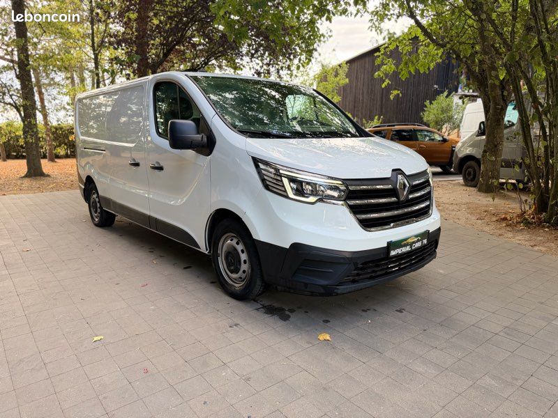 Renault Trafic 2.0 Blue dCi 150 L2H1 Grand Confort EDC Fourgon 2023 – photo 2