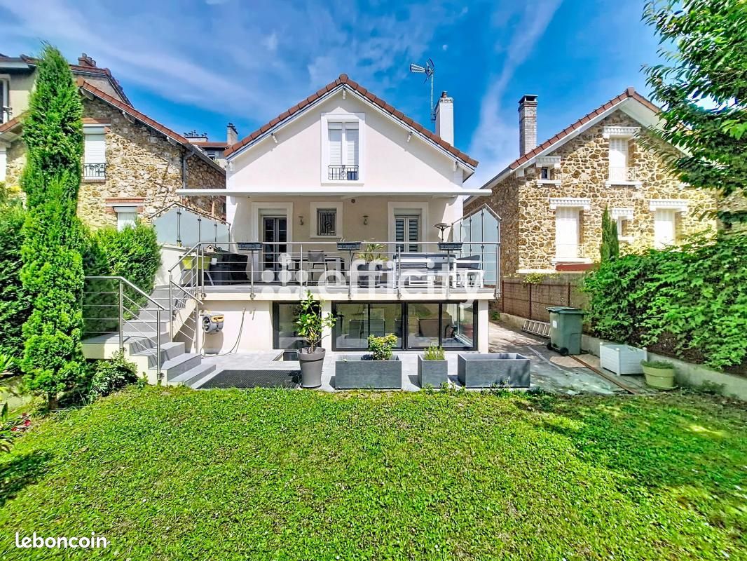 Maison 6 pièces 130 m² · à Thiais · 130 m² · 579 000 €