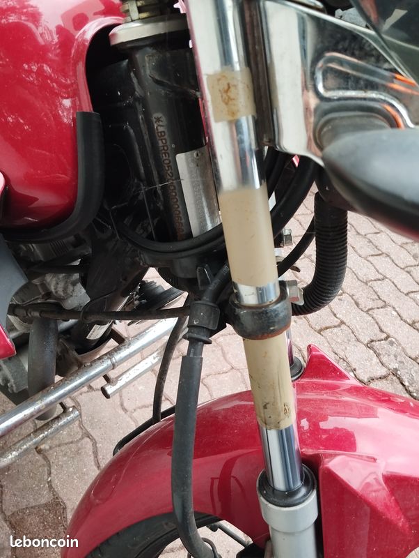 Yamaha YBR 125 2010 14000km à réparer (image 2)
