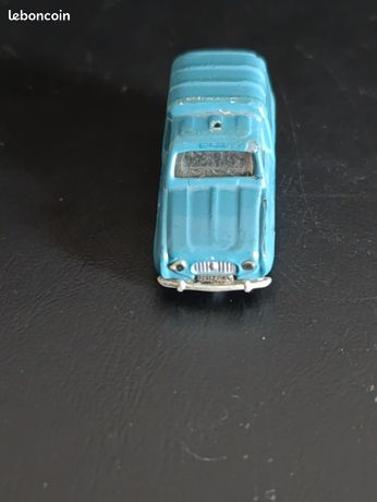 RENAULT 4CV VERT d'eau 1/18 EUR 49,90 - FR