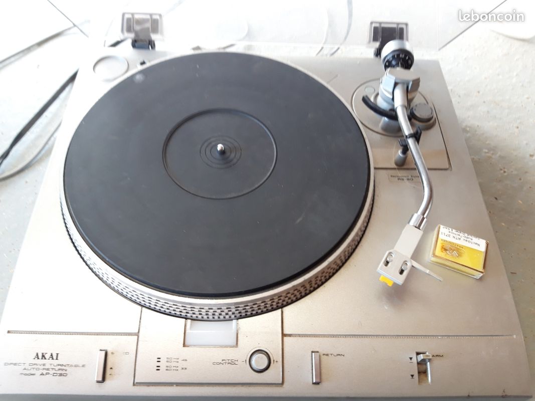 Platine Vinyle Akai AP-M459 - En L'état, Non Testée - Pour Restauration