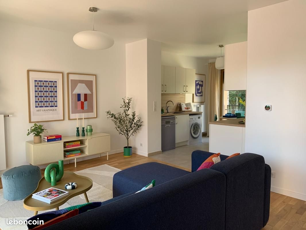 Appartement 4 pièces 87 m² · à Versailles · 87 m² · 2 610 €/mois