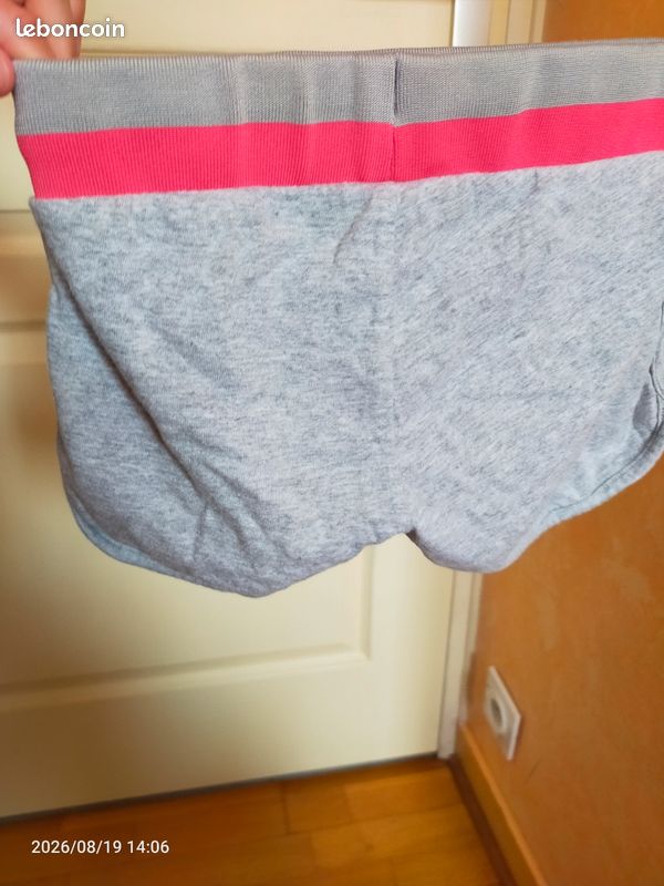 Short sport (image 2)