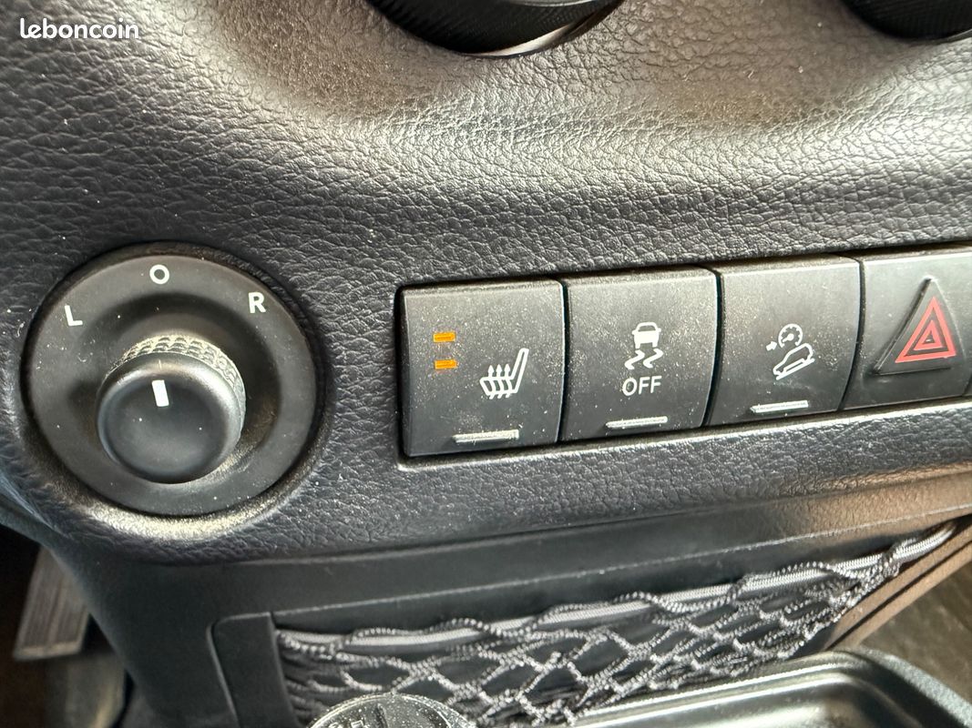 JEEP WRANGLER 3.6 285CH UNLIMITED SAHARA-MARCHE PIED ELEC-LIGNE A CLAPET-TREUIL-SIÈGES CHAUFFANTS AV- ATTELAGE-GPs (image 29)
