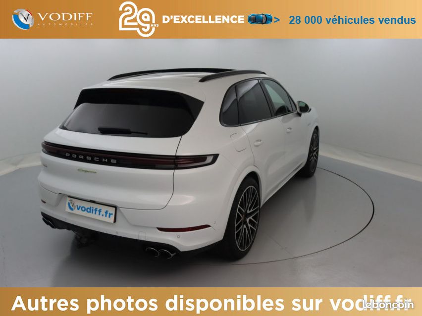 Porsche Cayenne E-HYBRID 470 CV (image 41)