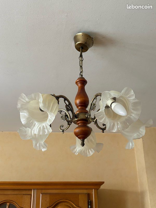 Lustre en bois, verre et métal (image 1)