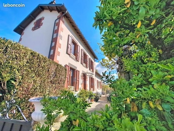 Maison 5 pièces 141 m²