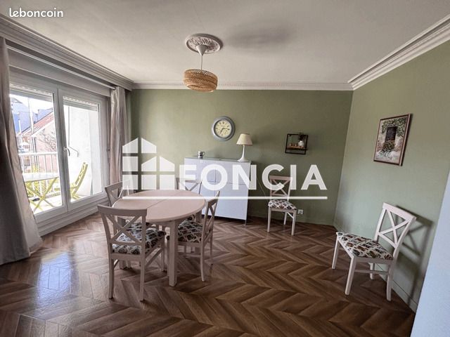 Appartement 3 pièces 85 m² · à Pau · 85 m² · 820 €