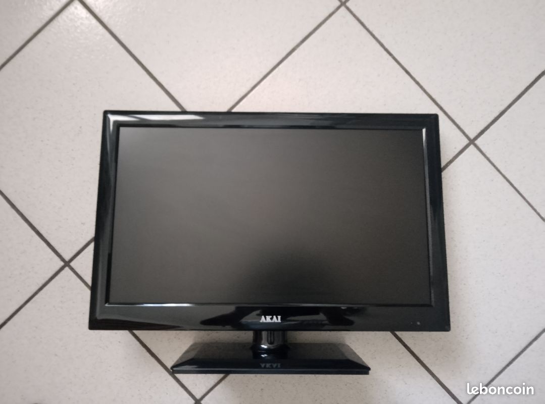 TV Akai 24 Pouces - LCD HD 720p - Occasion Fonctionnelle