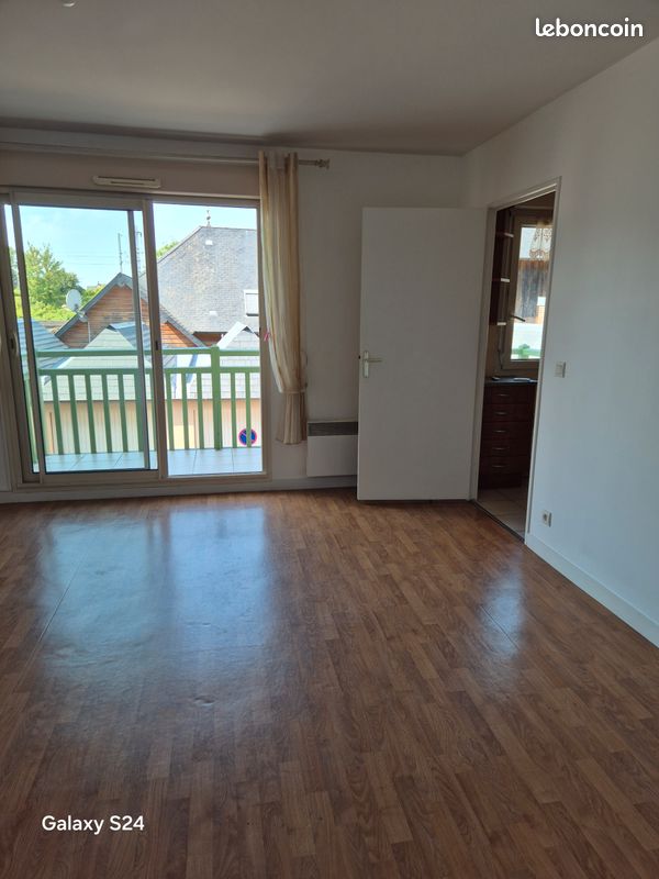 Appartement 3 pièces 65 m² · à Pont-l'Évêque · 65 m² · 945 €