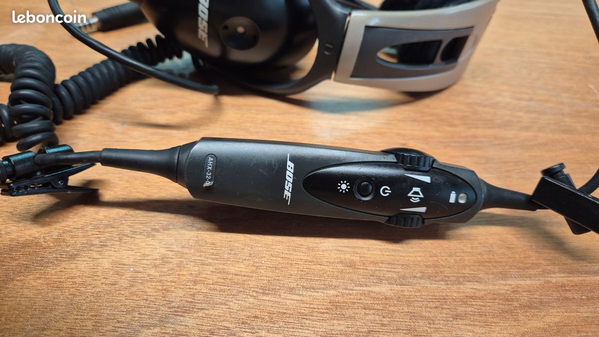 Casque pilote BOSE Aviation Headset X – AHX-32-01 – ANR (image 2)