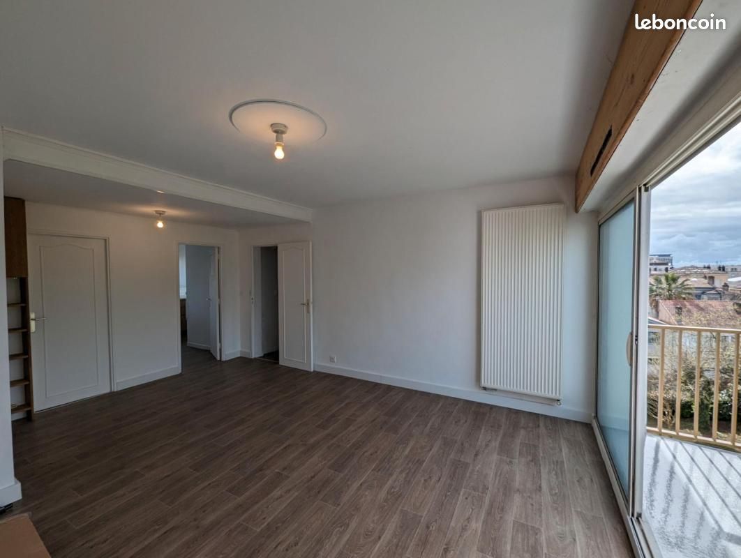 Appartement 3 pièces 63 m² · à Bordeaux · 63 m² · 1 220 €