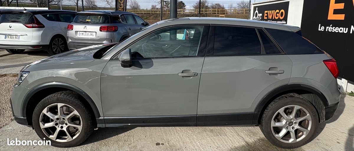 AUDI Q2 1.6 30 TDI 116 CH BVM6 SPORT KIT DISTRI NEUF / CAMERA / CLIM AUTo (image 18)