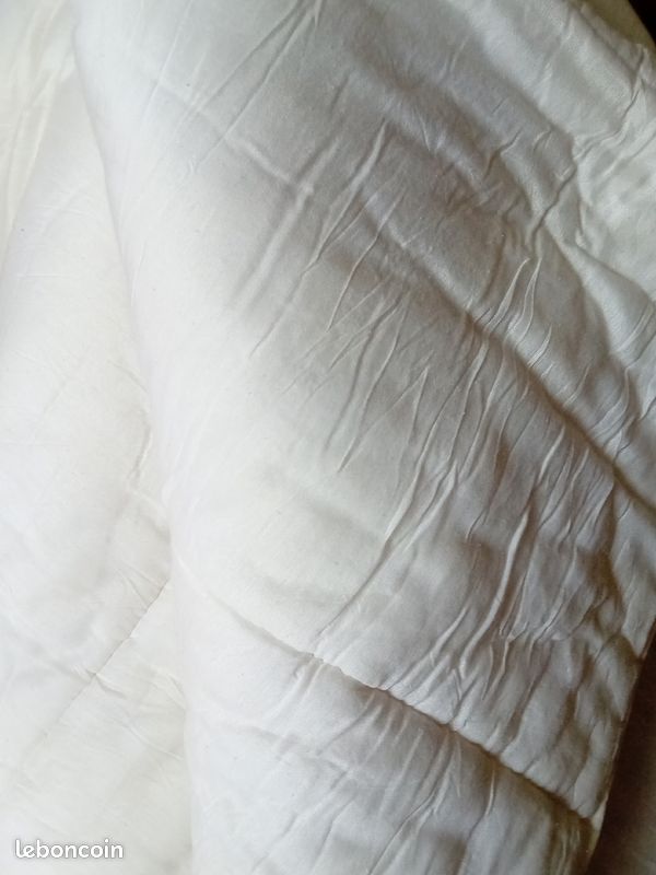 Couette 2m x 2 m (image 2)