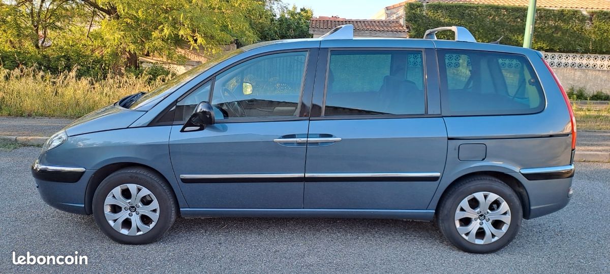🚗 Citroën C8 2.0 HDi 135cv – 8 places – Très bon état CT OK (image 3)
