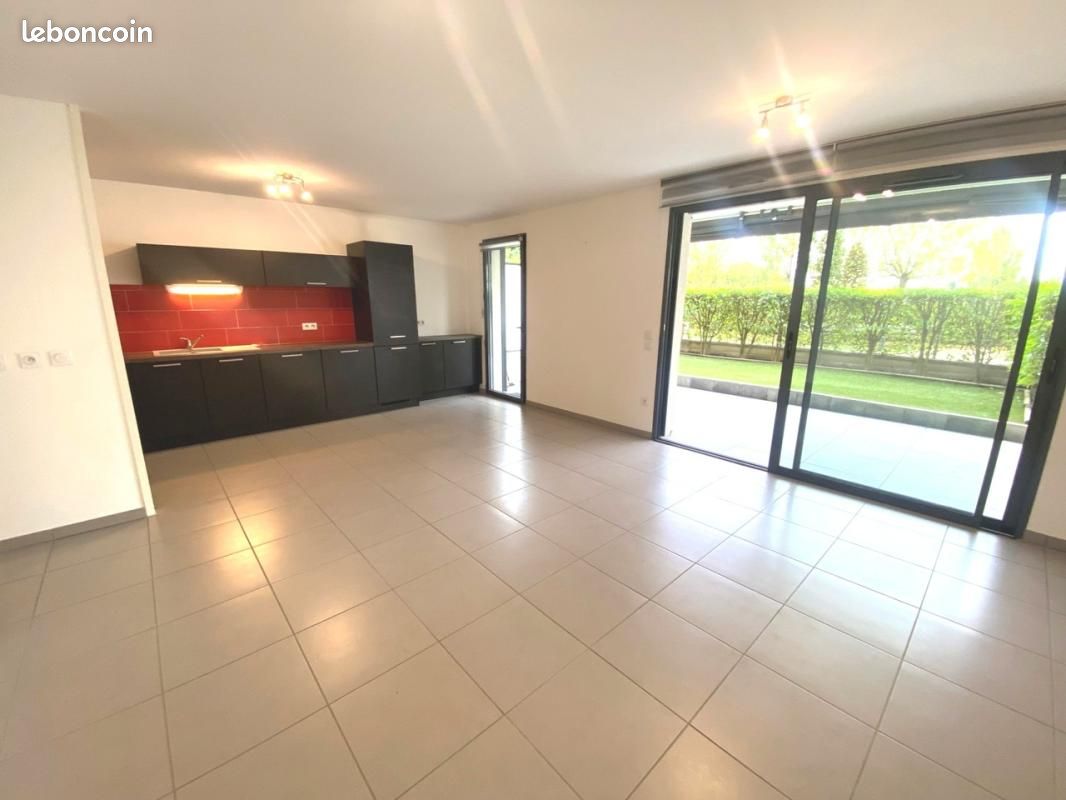 Appartement a louer romans-sur-isere - 3 pièce(s) - 73 m2 - Surfyn