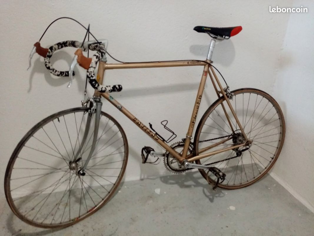 Cadre vélo de course vintage B. Carré Spécial Compétition en Vitus 971, assemblé par l'ex-coureur Louis Voitier (années 70) - Vélos Cadre vélo de course vintage B. Carré Spécial Compétition en Vitus 971, assemblé par l'ex-coureur Louis Voitier (années 70) - Vélos