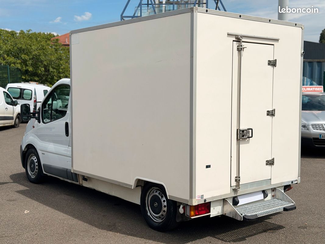 Opel Vivaro 2.0 CDTI 115 ch FRIGO (image 2)