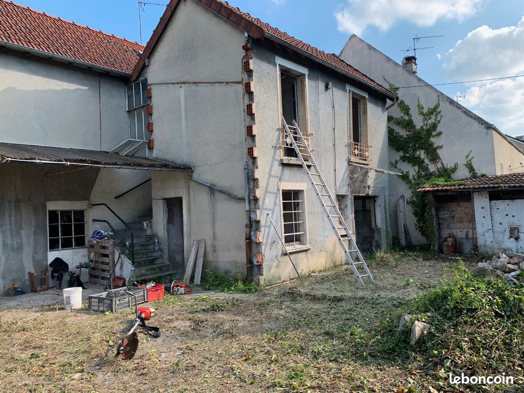 Maison 7 pièces 225 m² · à Livry-Gargan · 225 m² · 289 000 €