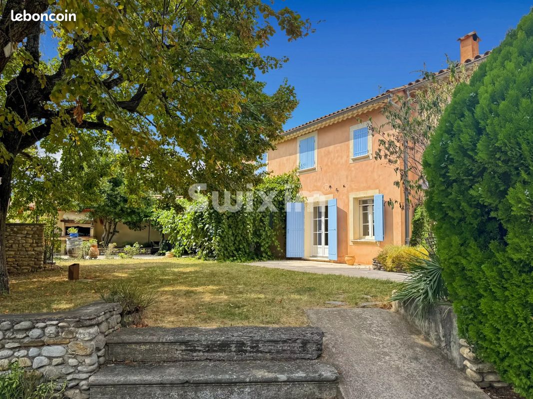 Maison 11 pièces 368 m² · à Visan · 368 m² · 890 000 €