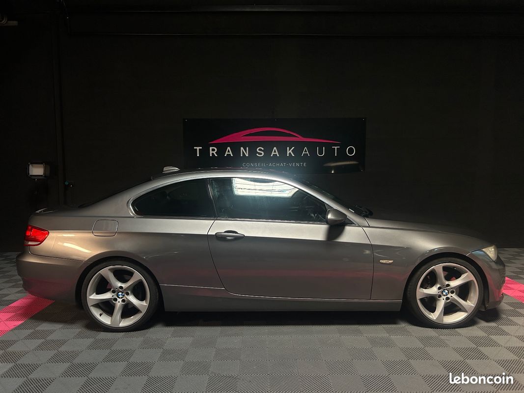BMW SERIE 3 COUPE E92 325i 3.0L N53 218ch Luxe Steptronic A - FACTURE ENTRETIEN COMPLET DEPUIS L'ACHAT - ENTRETIEN À JOUR (image 4)