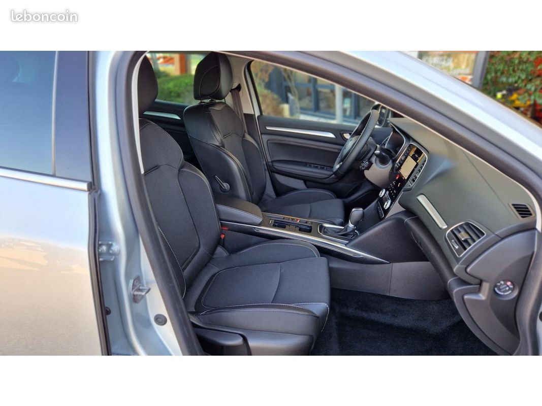 RENAULT MEGANE Mégane 1.5 Blue dCi - 115 - BV EDC 2023 IV BERLINE Techno PHASE 2 (image 26)