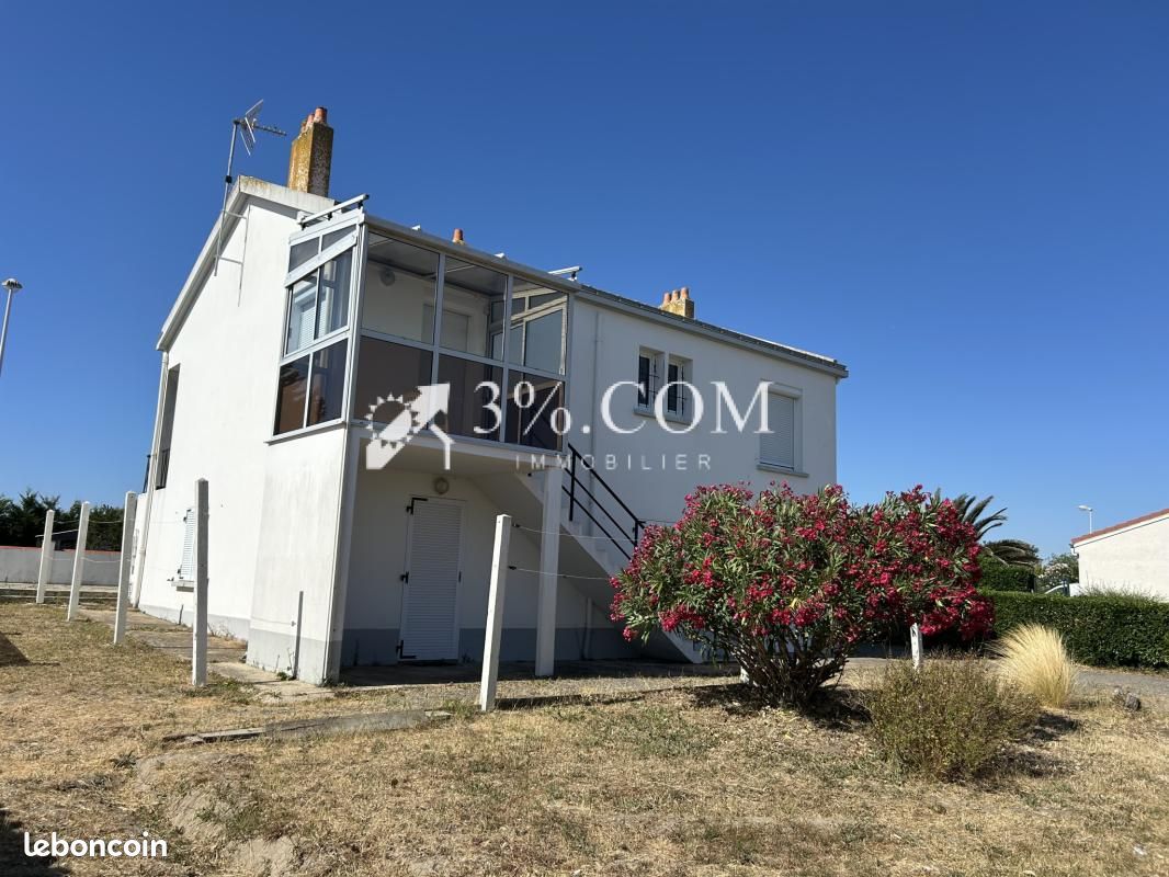 Maison 8 pièces 117 m² · à Bouin · 117 m² · 170 000 €