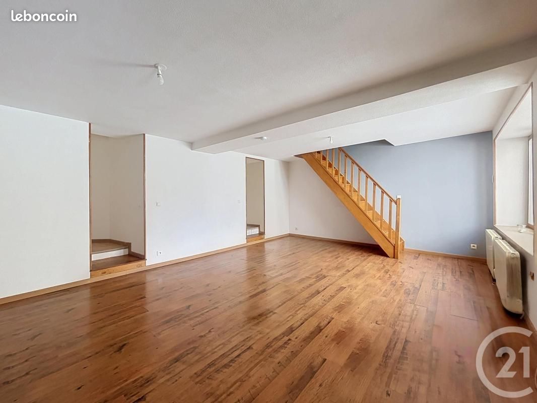 Maison 4 pièces 96 m² · à Saint-Pourçain-sur-Sioule · 96 m² · 616 €/mois