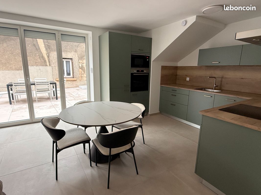 Appartement 4 pièces 80 m² · à Saint-Symphorien-d'Ozon · 80 m² · 1 500 €/mois