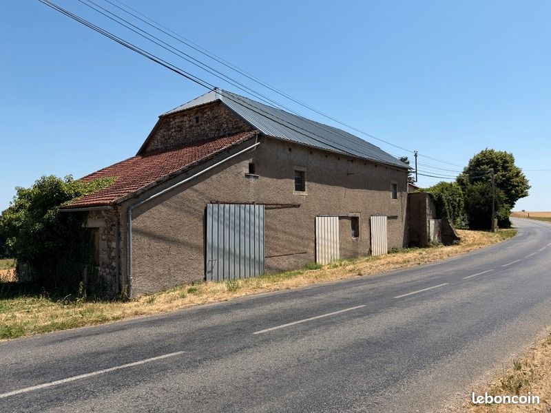 Maison 1 pièce 250 m² · à Labathude · 250 m² · 62 000 €
