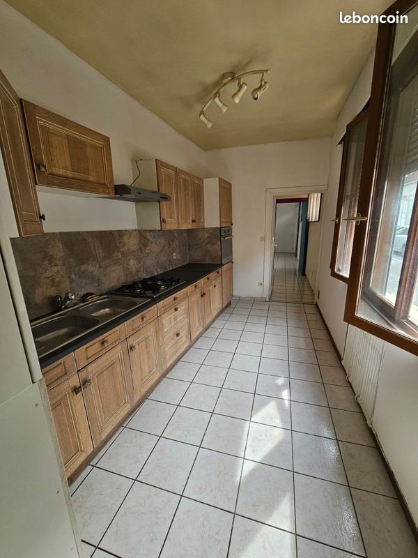 Maison 4 pièces 100 m² · à Lillers · 100 m² · 700 €/mois